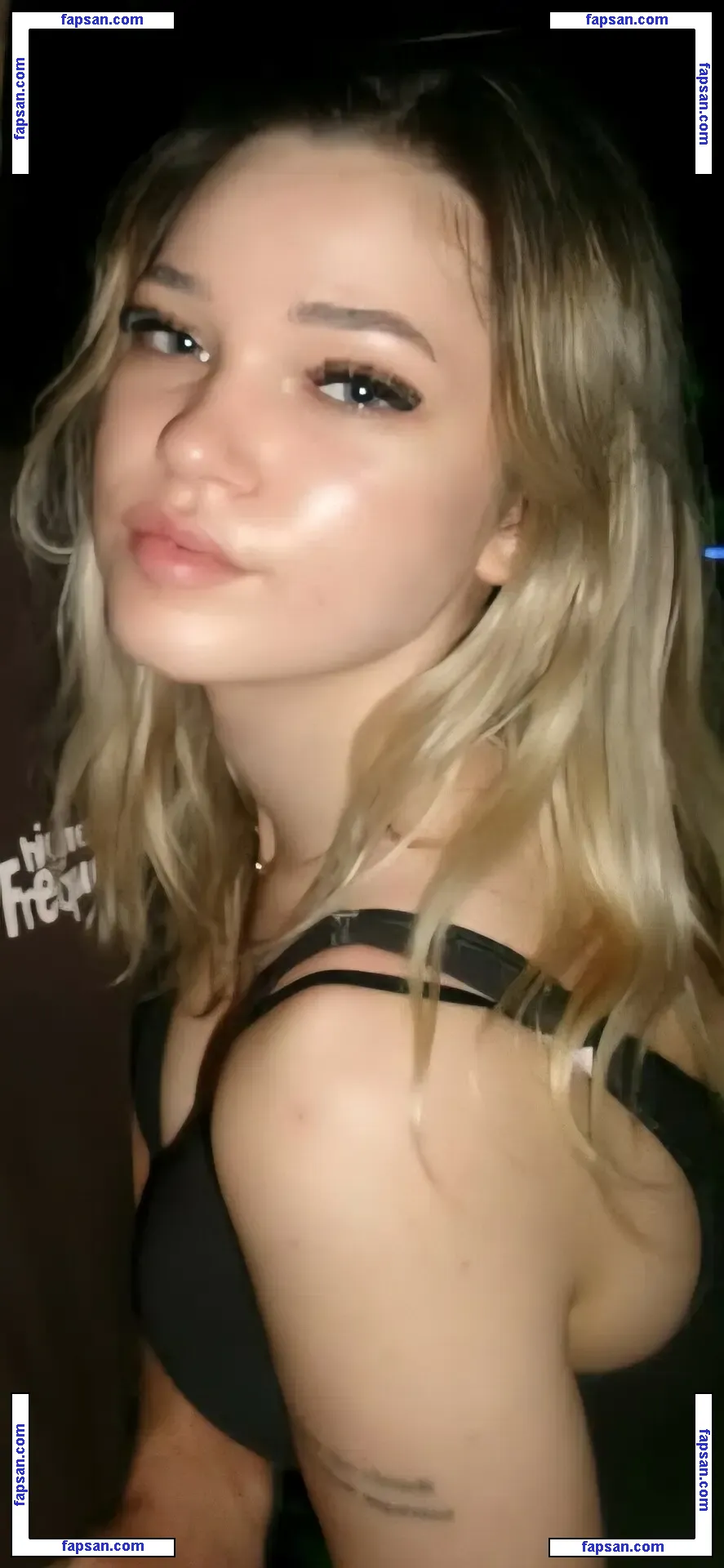 Madi Lotus голая фото #0009 с Онлифанс