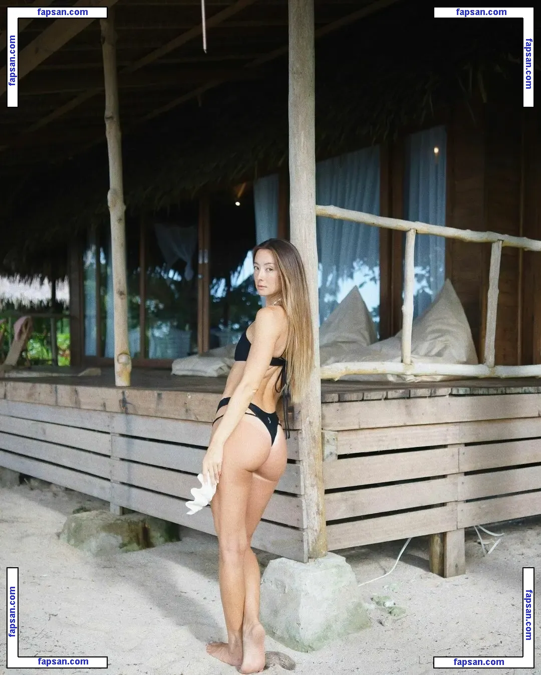 Madi Ross голая фото #0009 с Онлифанс