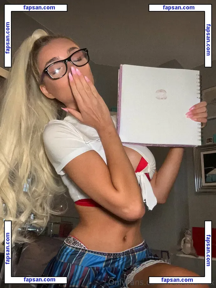 Madison Burns nude photo #0016 from OnlyFans