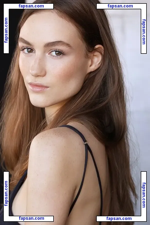 Madison Lintz голая фото #0001 с Онлифанс