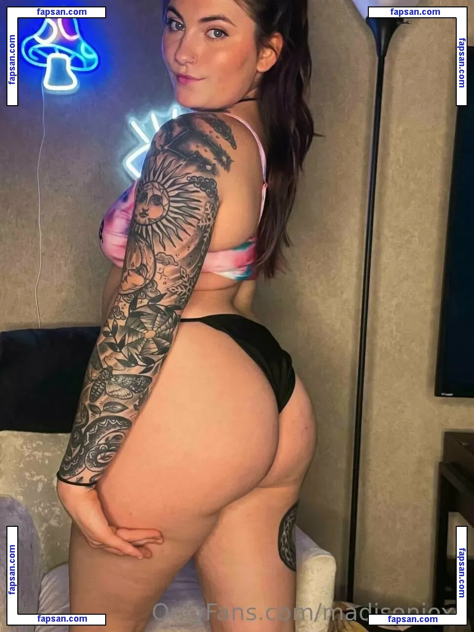 madisonjoxo nude photo #0137 from OnlyFans