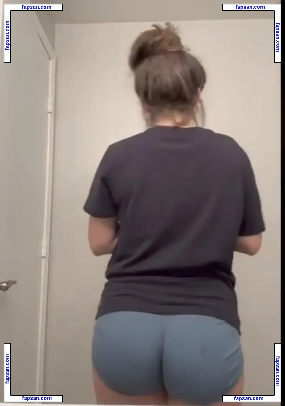 madisons.the.shit nude photo #0009 from OnlyFans