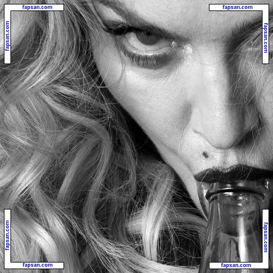 Madonna nude photo #0676 from OnlyFans