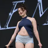 Mae Muller голая #0129