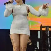 Mae Muller nude #0160