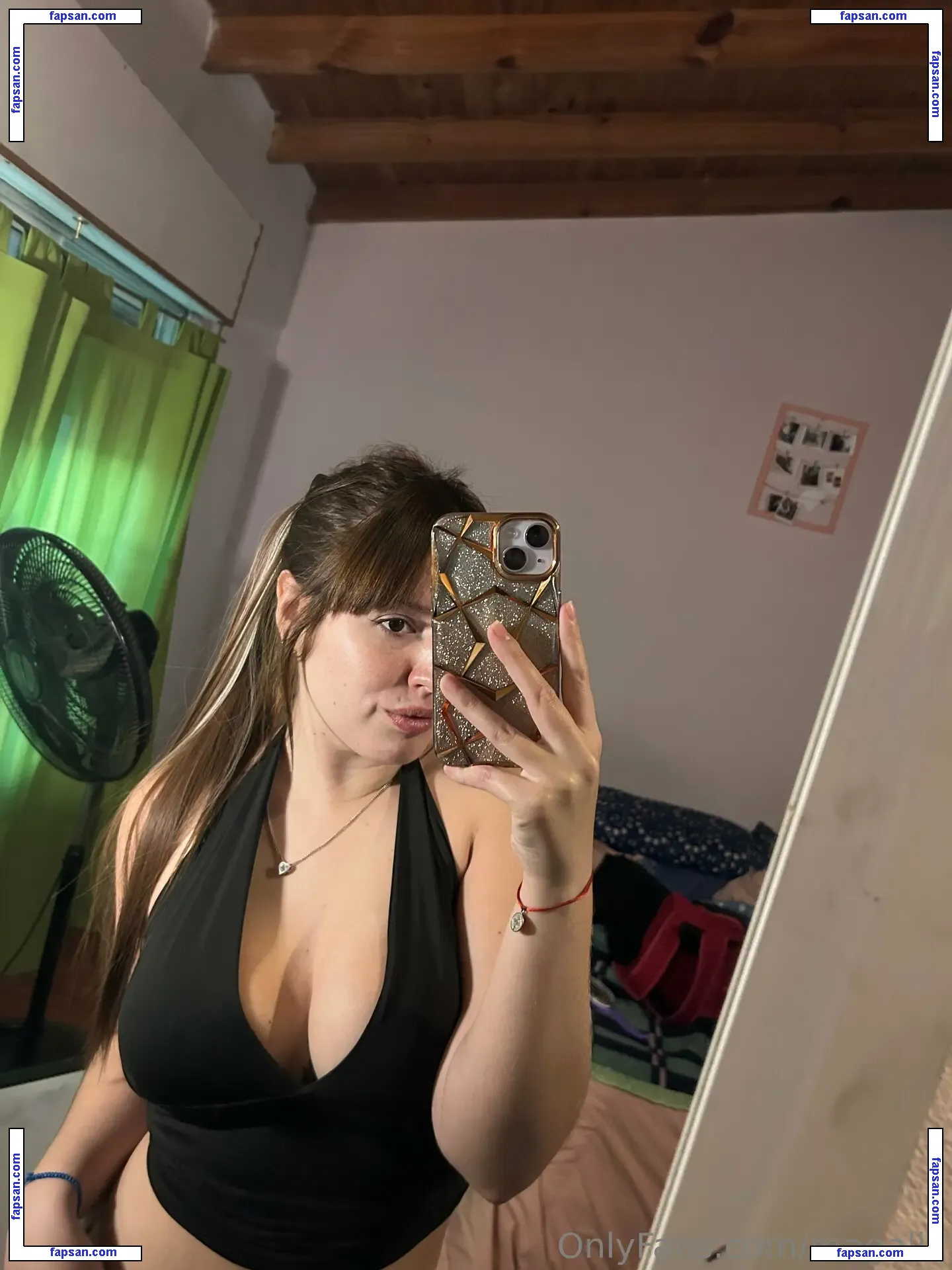 magali7 nude photo #0001 from OnlyFans