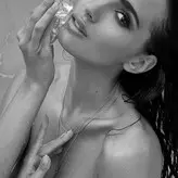 Magdalena Perlinska голая #0027