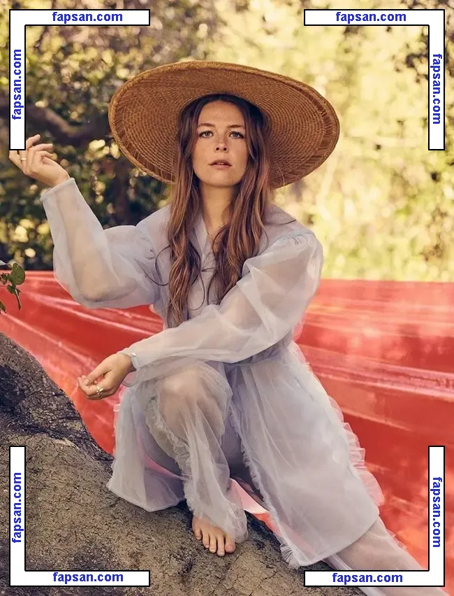 Maggie Rogers nude photo #0033 from OnlyFans