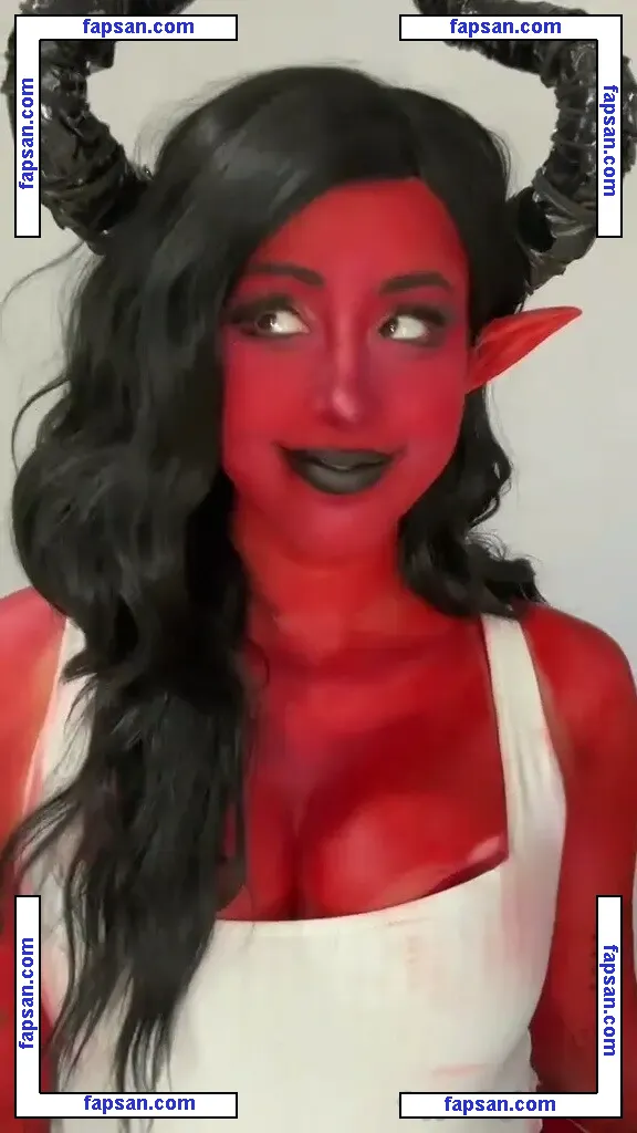 Magic Phyra nude photo #0414 from OnlyFans