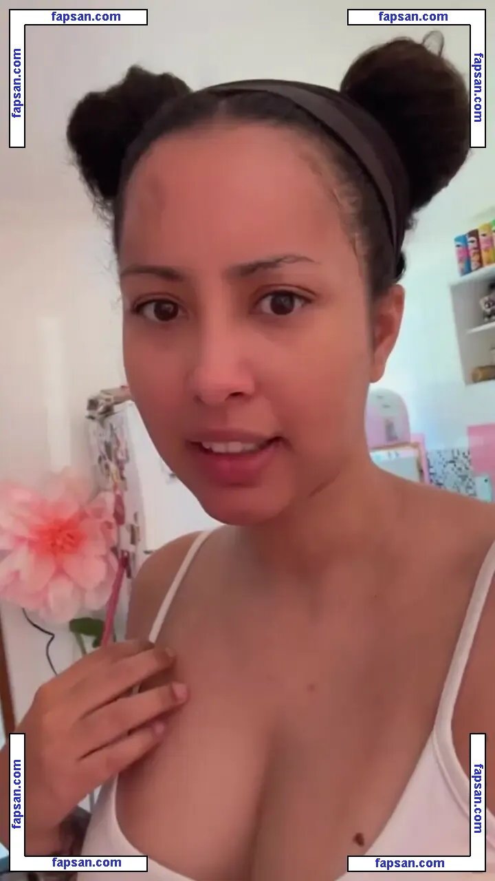 Magic Phyra nude photo #0416 from OnlyFans