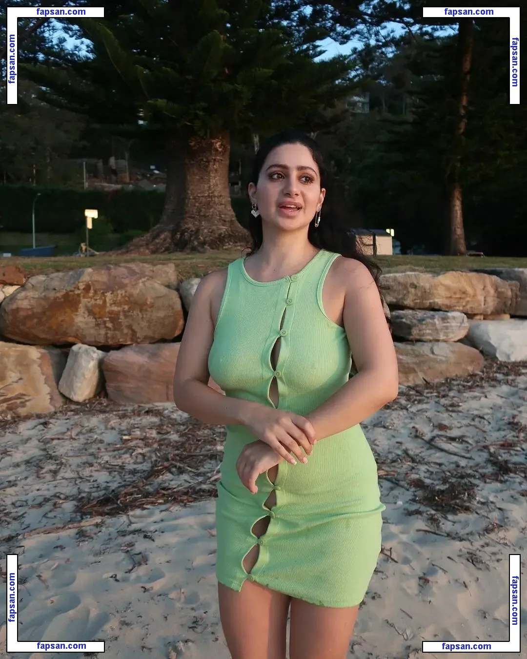 Magida El Dhaybi голая фото #0022 с Онлифанс