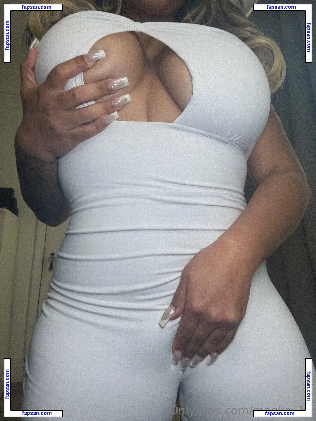 maglin_10 nude photo #0010 from OnlyFans