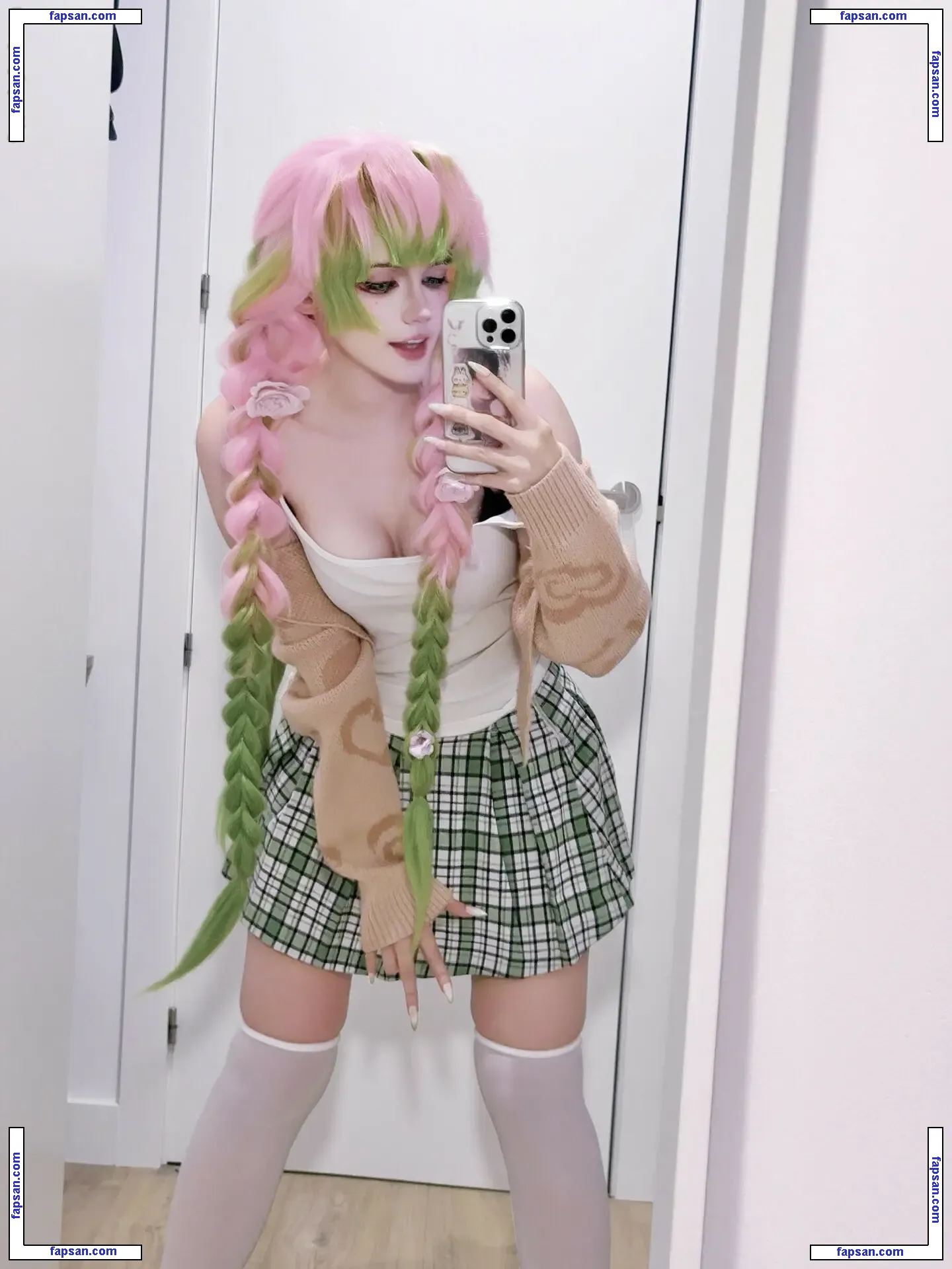 Mahouberry nude photo #0001 from OnlyFans