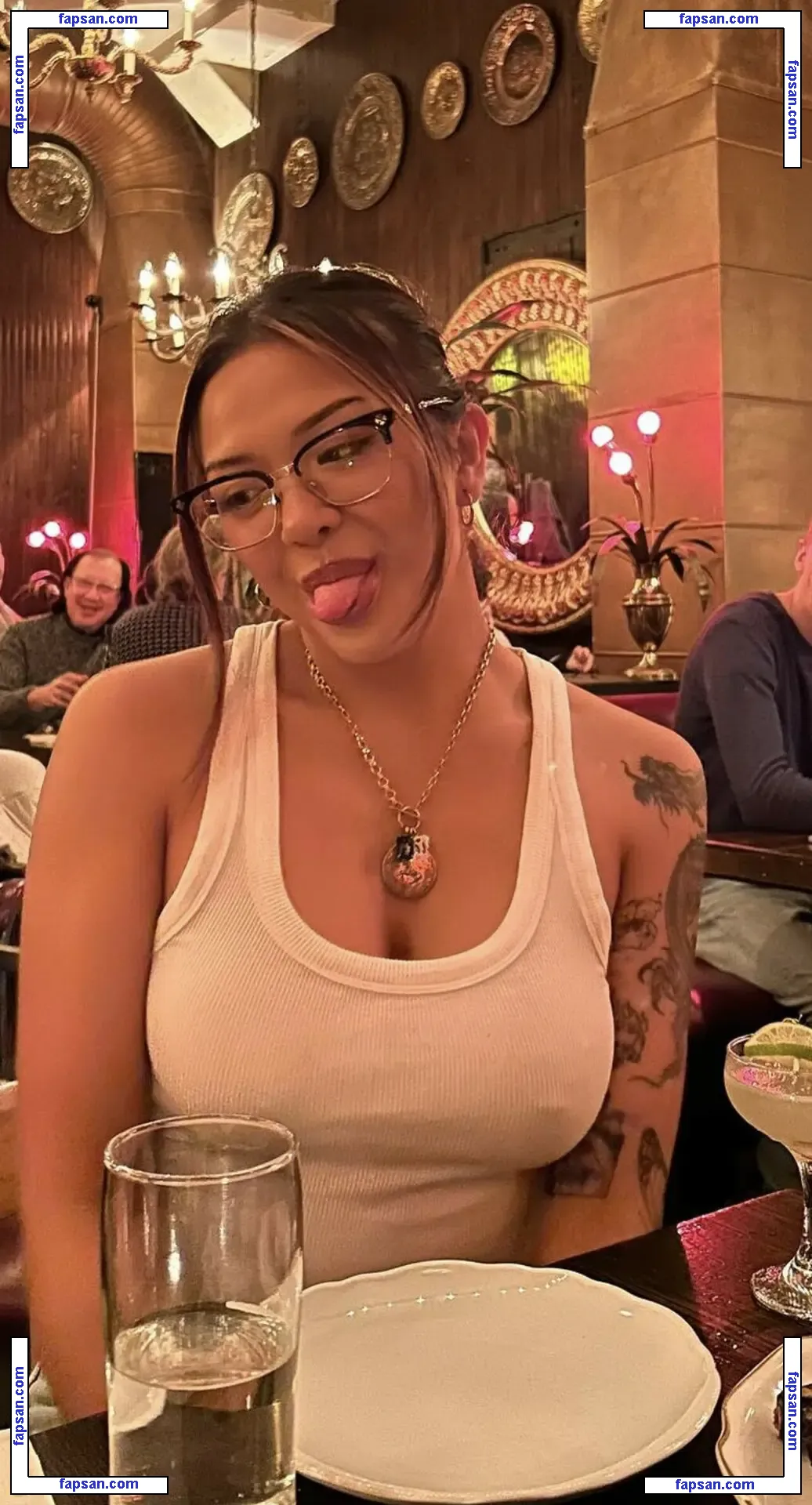 Mai Pham голая фото #0036 с Онлифанс