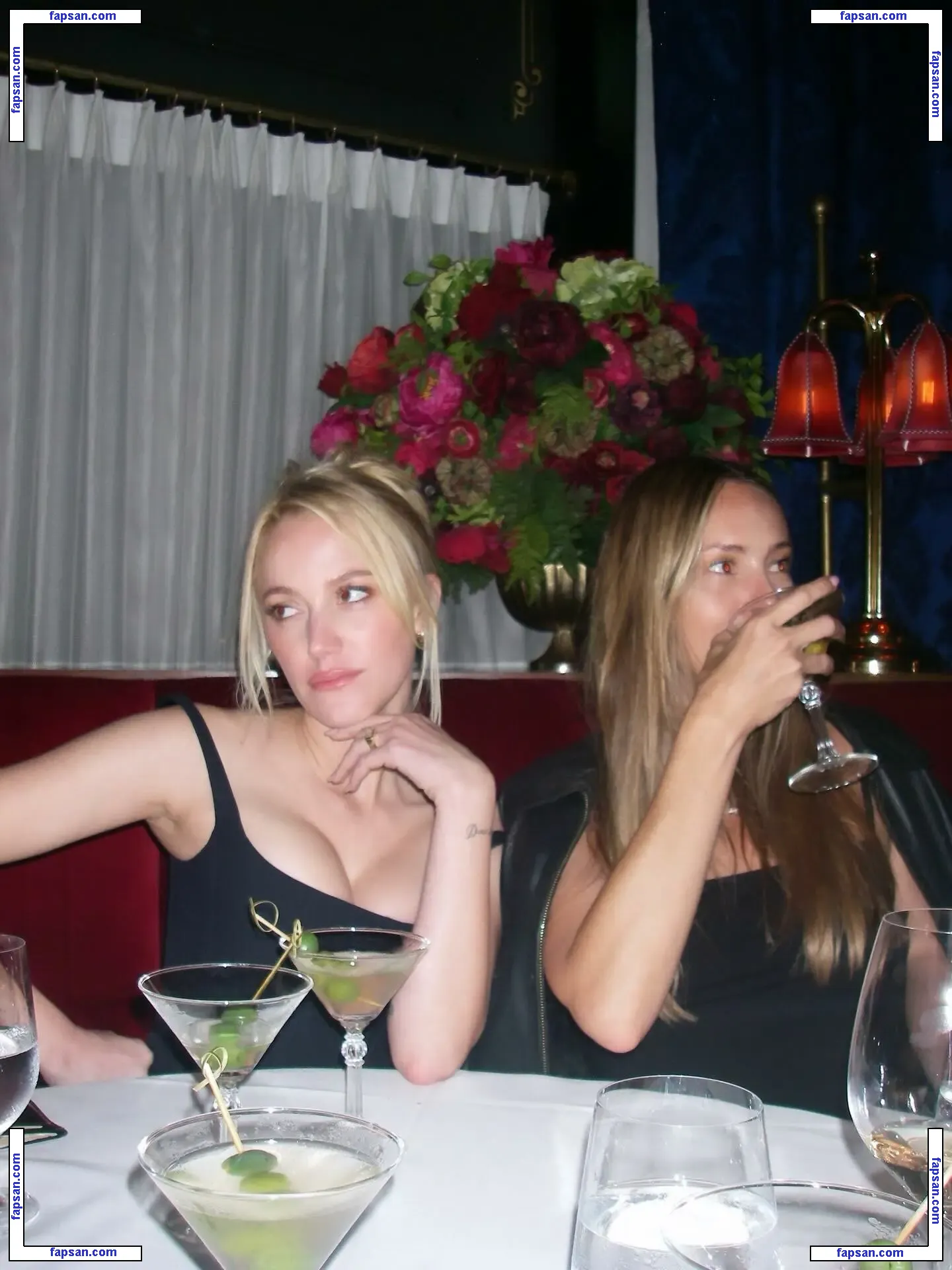 Maika Monroe голая фото #0374 с Онлифанс