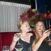 Maika Monroe голая #0369