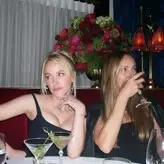 Maika Monroe голая #0374