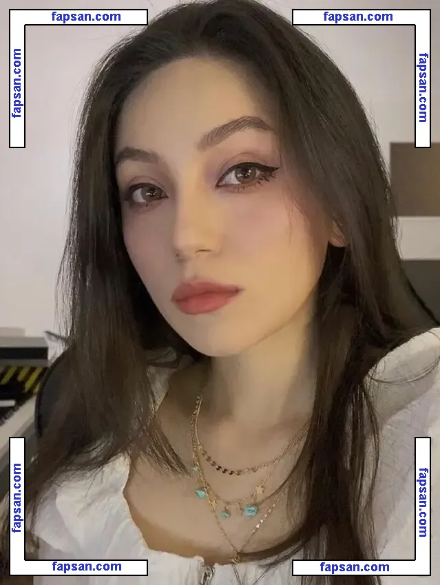 MaiLinh голая фото #0017 с Онлифанс