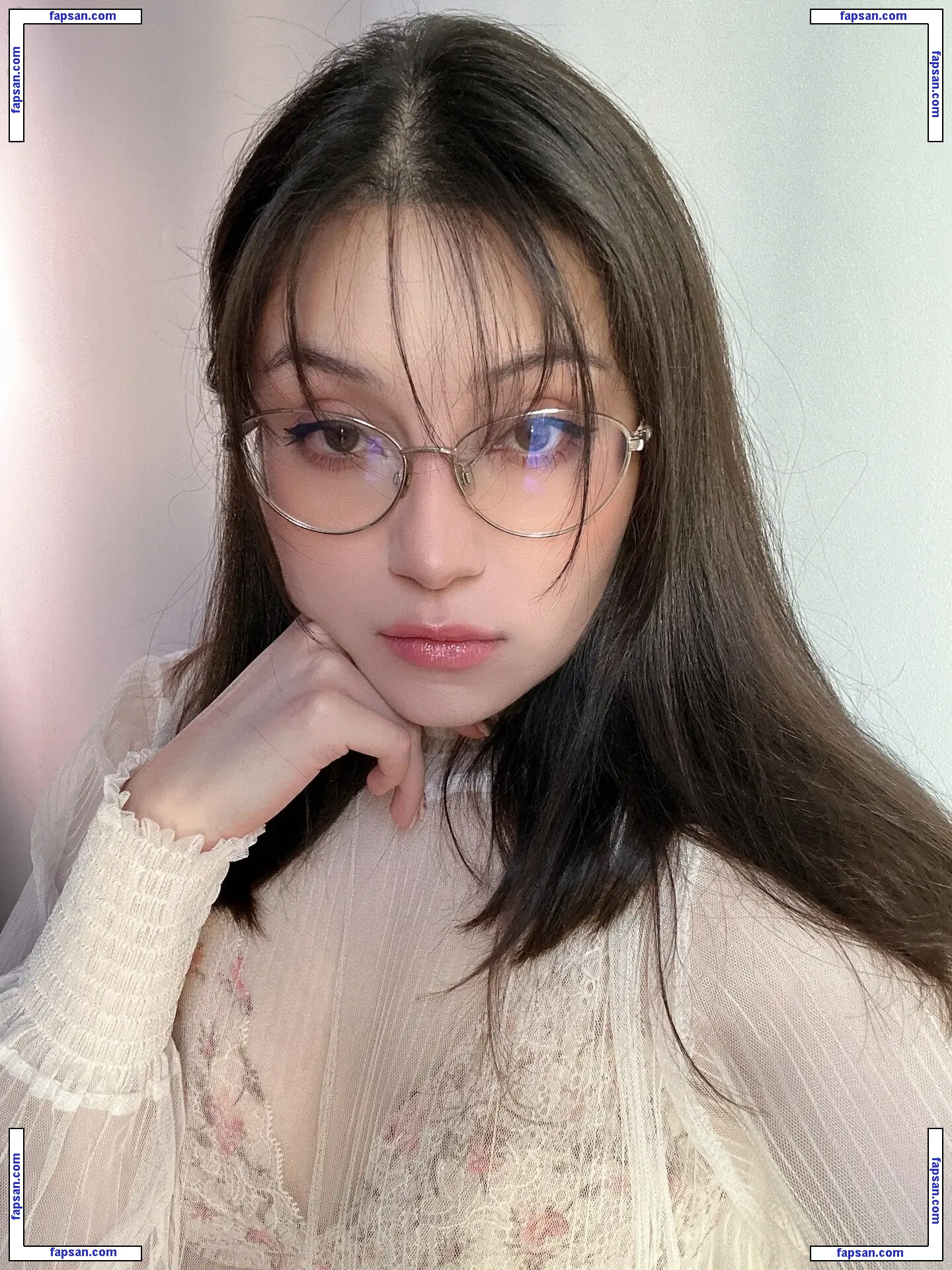 MaiLinh голая фото #0022 с Онлифанс