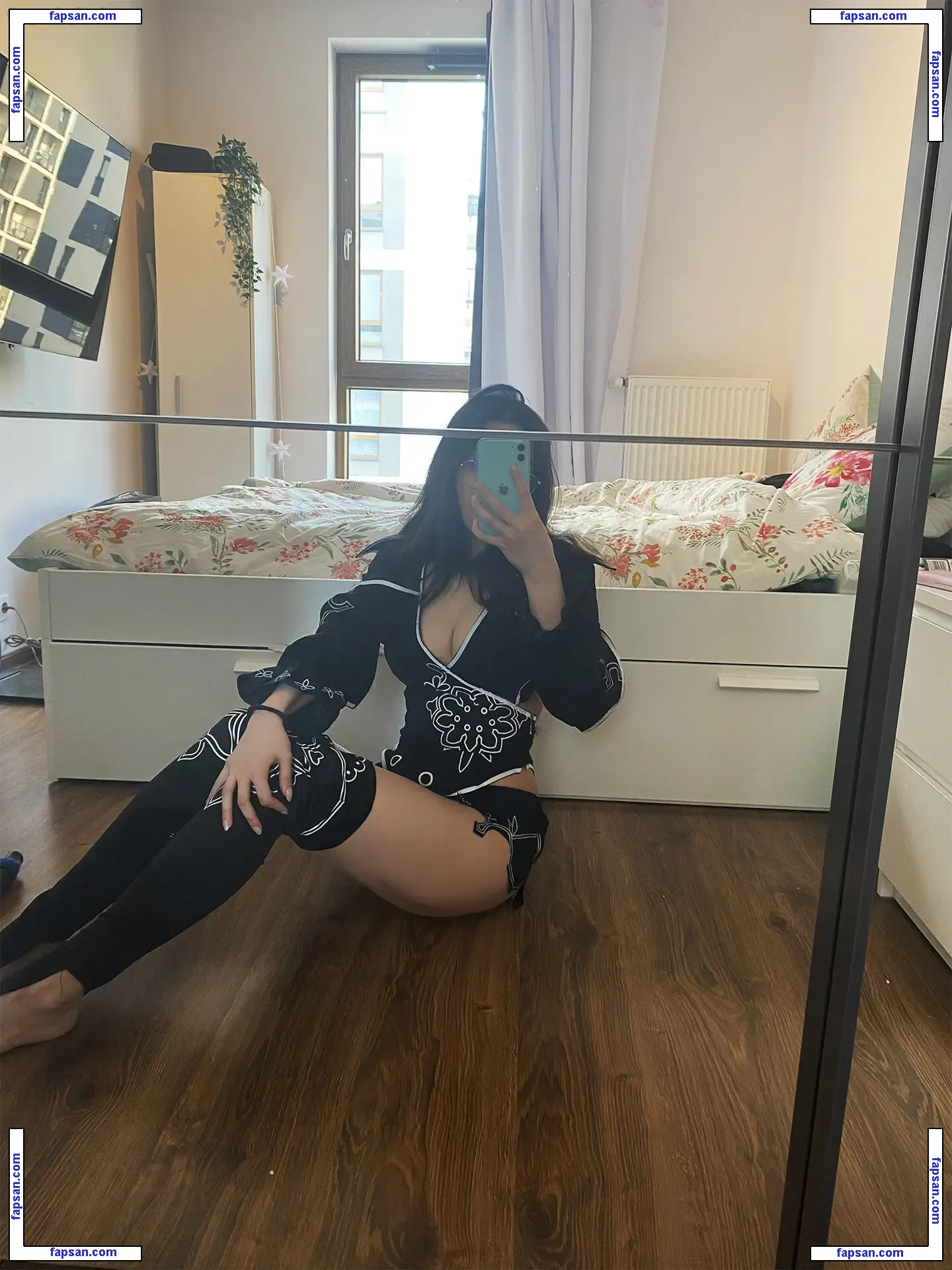 MaiLinh голая фото #0023 с Онлифанс