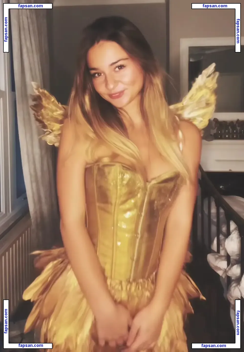 Maisie nude photo #0008 from OnlyFans