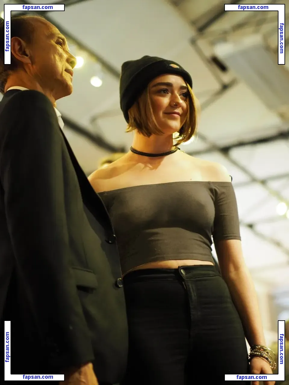 Maisie Williams nude photo #0003 from OnlyFans