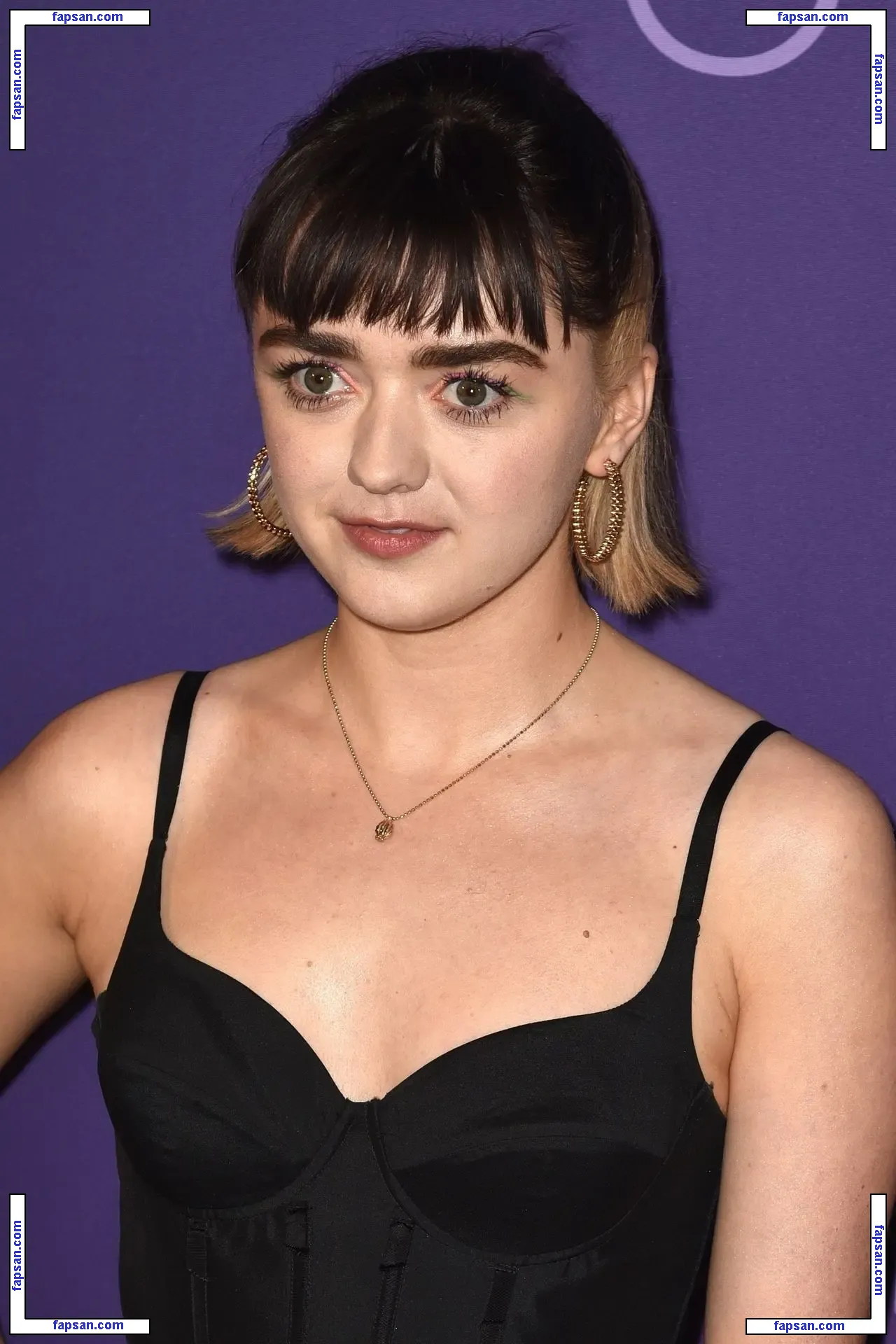 Maisie Williams nude photo #0054 from OnlyFans