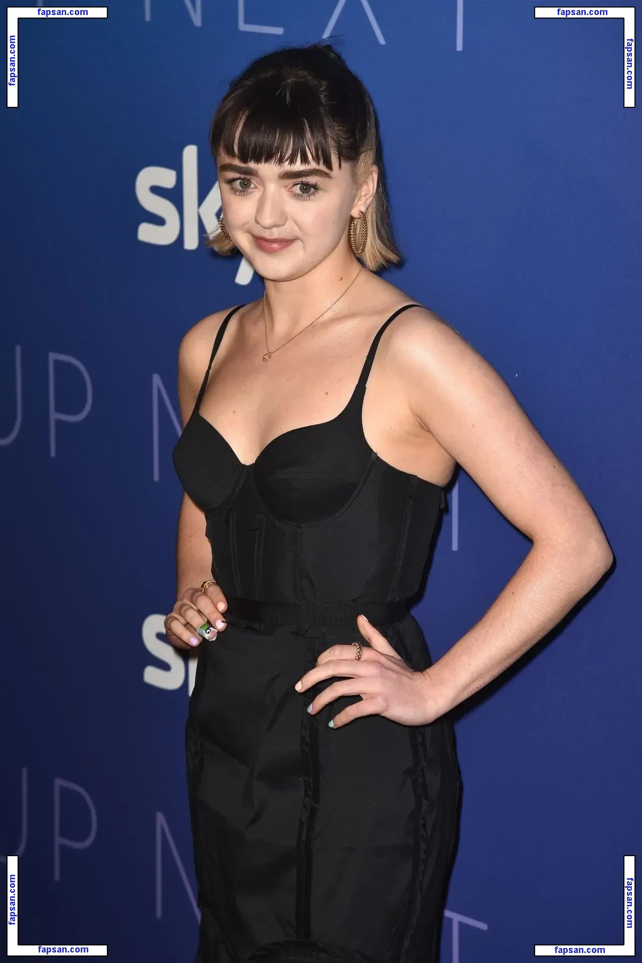 Maisie Williams nude photo #0061 from OnlyFans