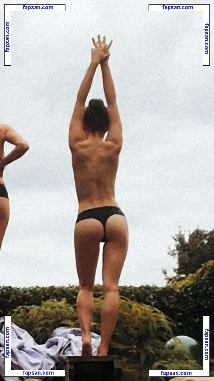 Maisie Williams nude photo #0126 from OnlyFans