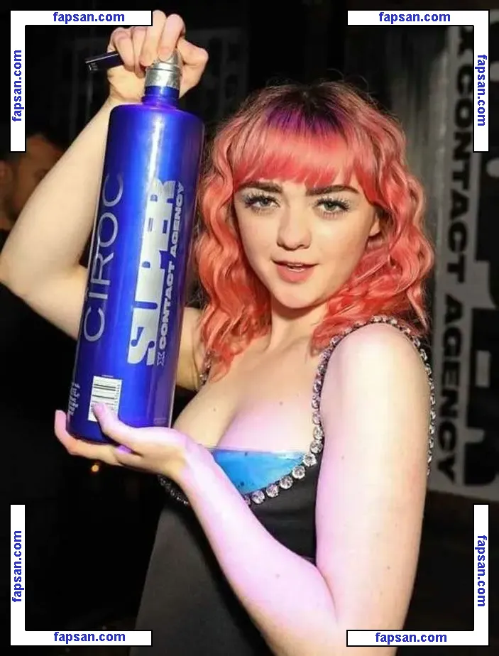 Maisie Williams nude photo #0131 from OnlyFans