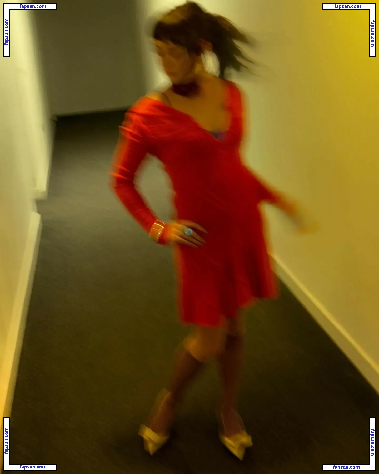 Maisie Williams nude photo #0961 from OnlyFans