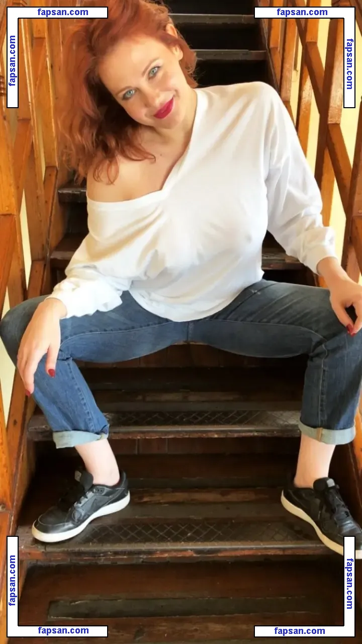 Maitland Ward nude photo #1879 from OnlyFans