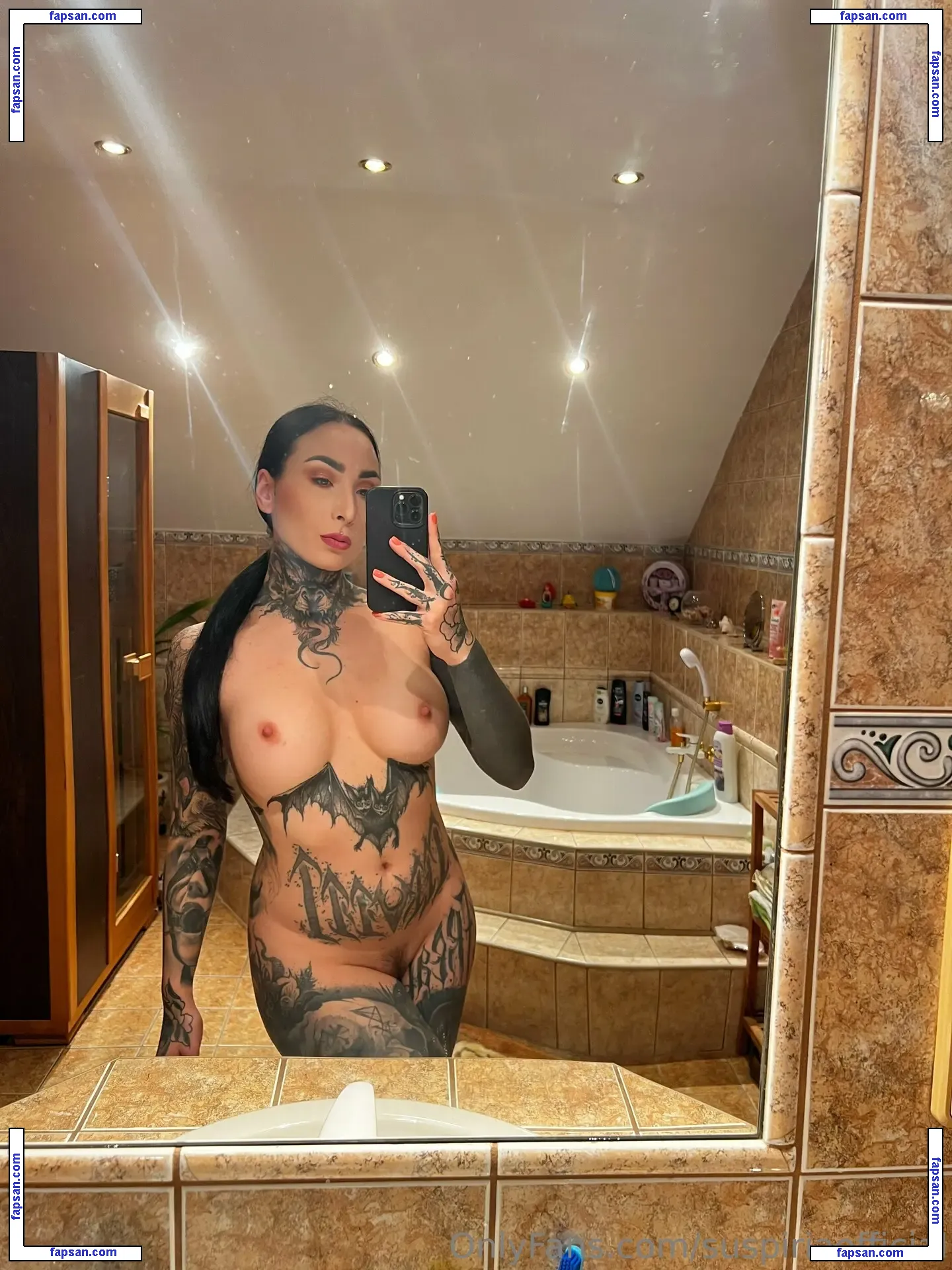 Majkelina Cat nude photo #0011 from OnlyFans