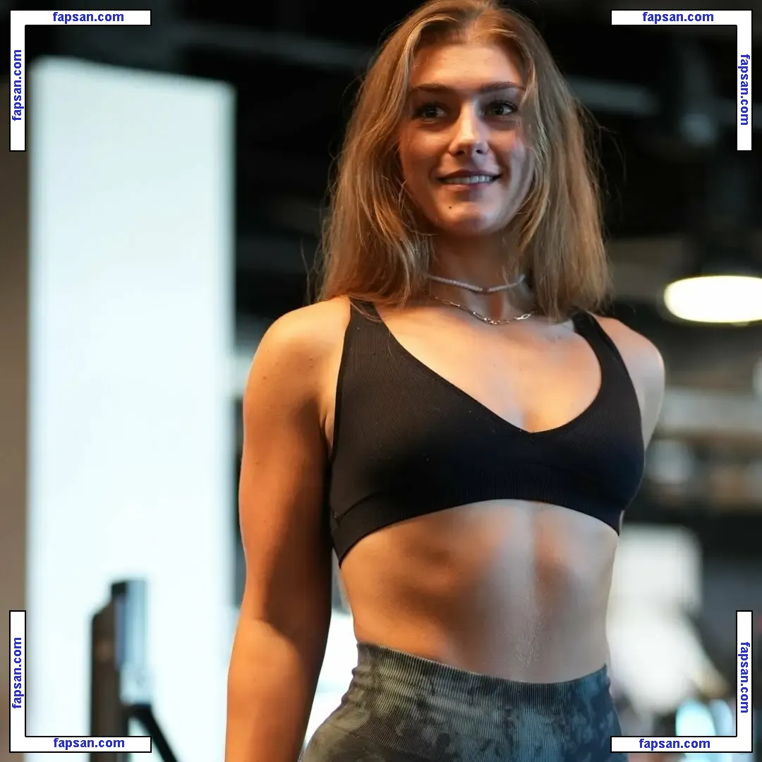 Makayla Kleven nude photo #0004 from OnlyFans