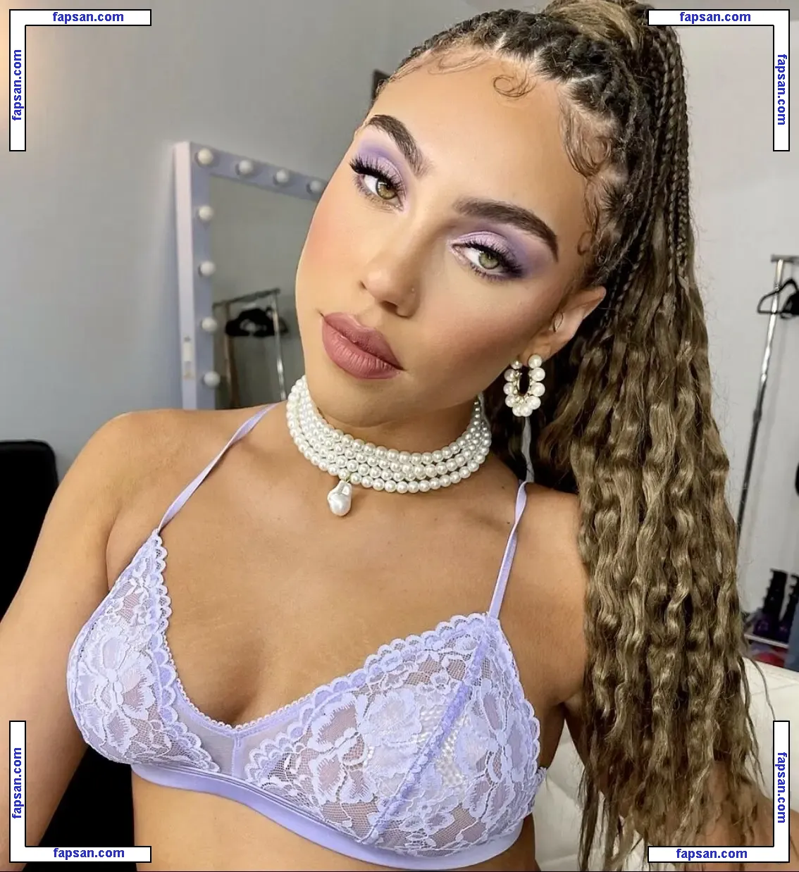 Makayla London nude photo #0002 from OnlyFans