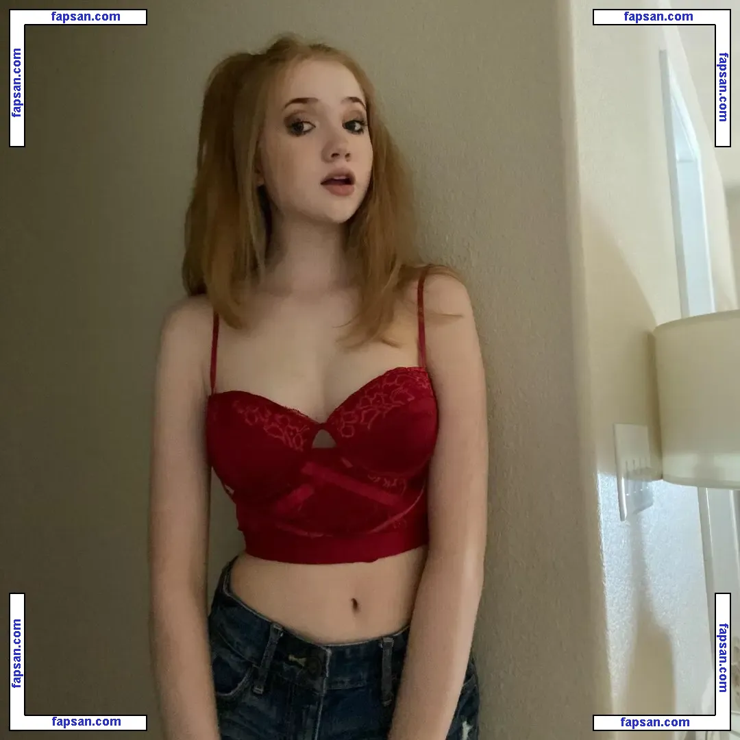 Makenna Kelly / Lifewithmak nude photo #0004 from OnlyFans