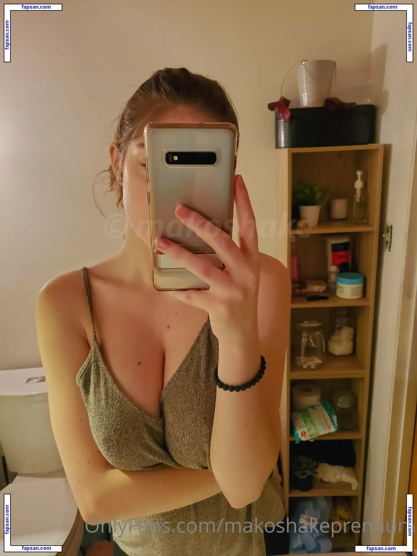 Makoshake nude photo #0039 from OnlyFans