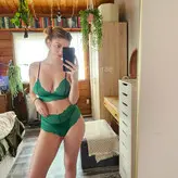 Makoshake nude #2760