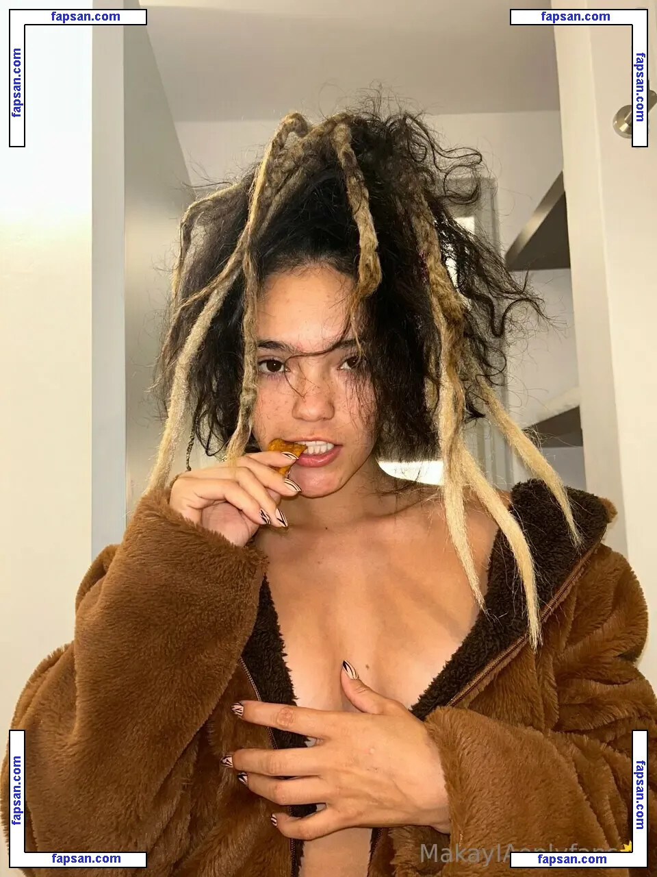 MakyMakys nude photo #0134 from OnlyFans