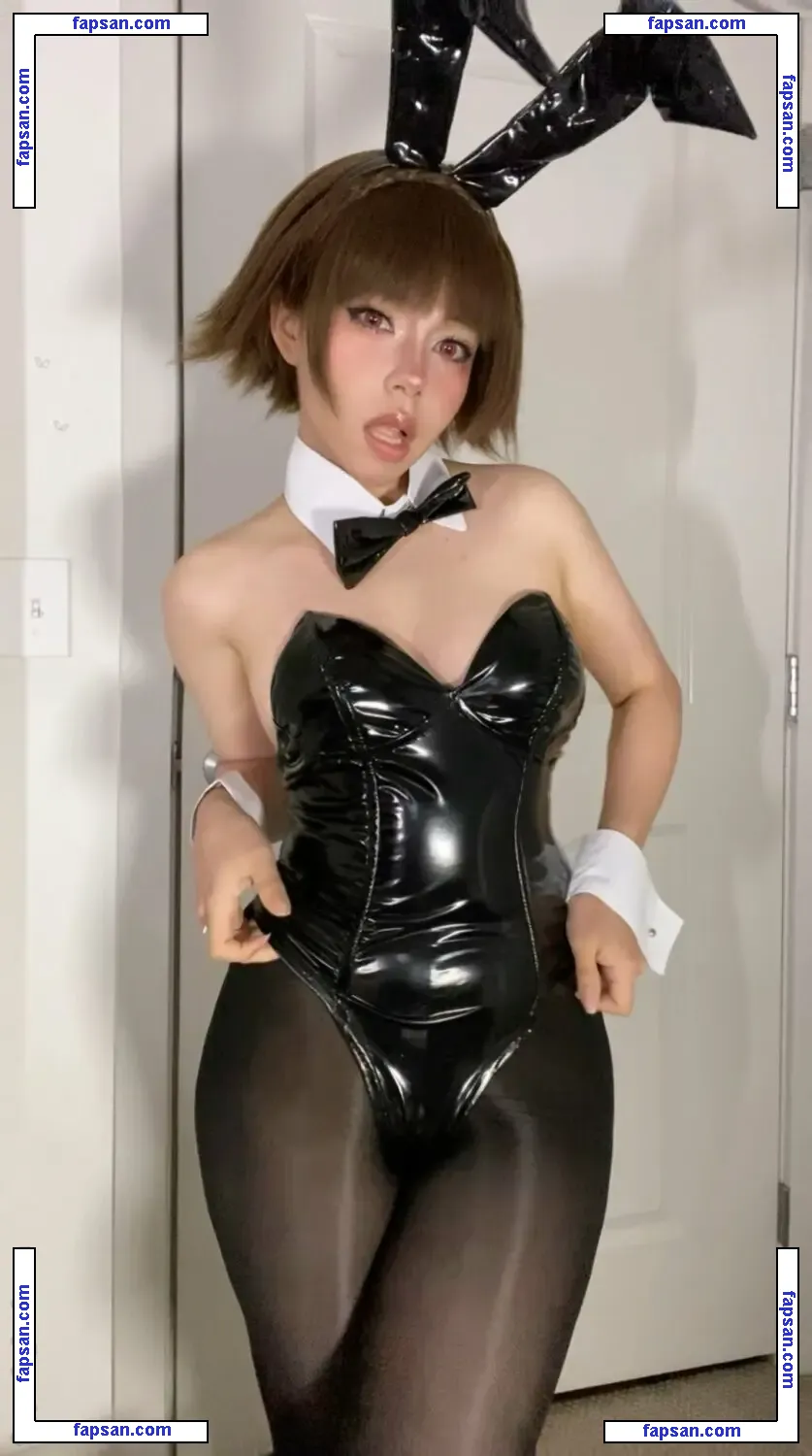 malamuuse голая фото #0041 с Онлифанс