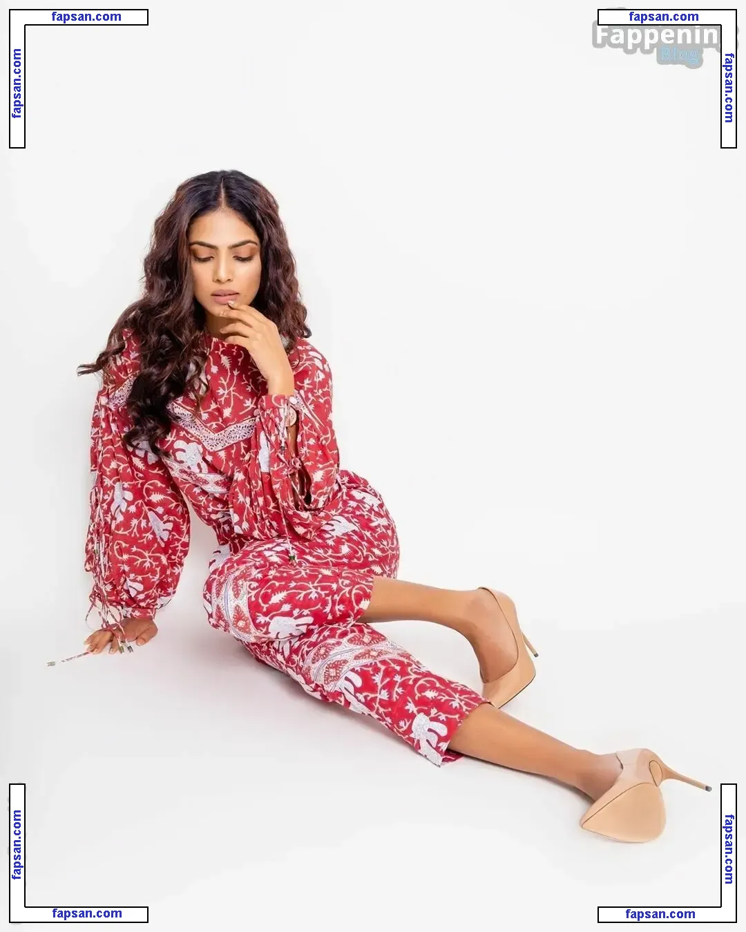 Malavika Mohanan nude photo #0029 from OnlyFans