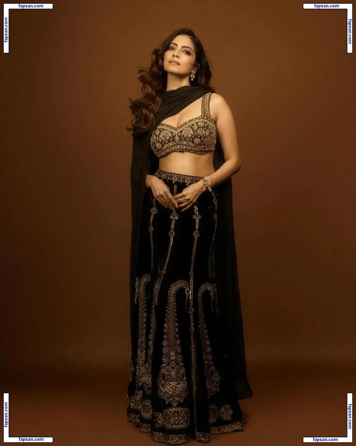 Malavika Mohanan голая фото #0101 с Онлифанс