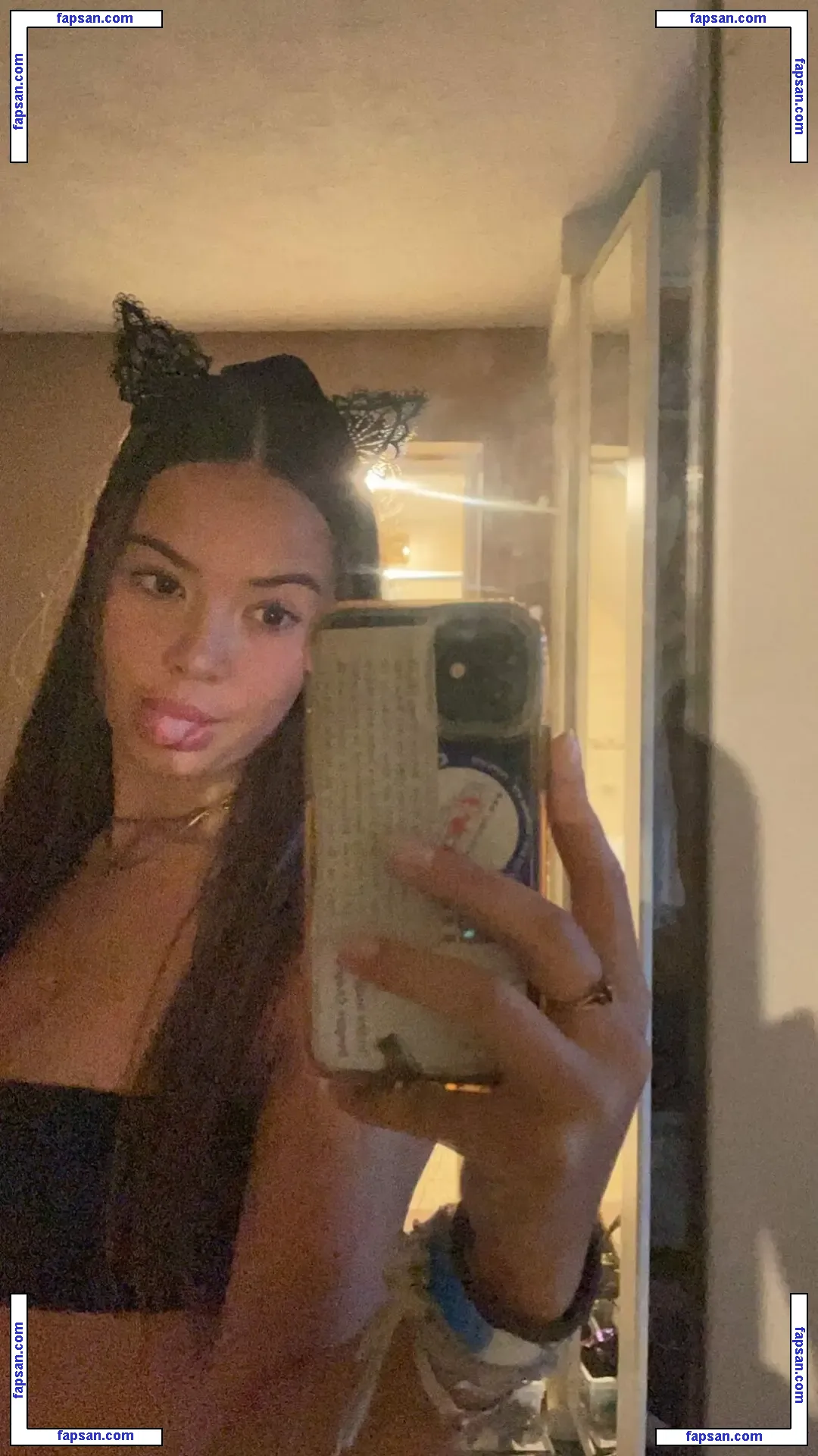 Mali Smith голая фото #0013 с Онлифанс