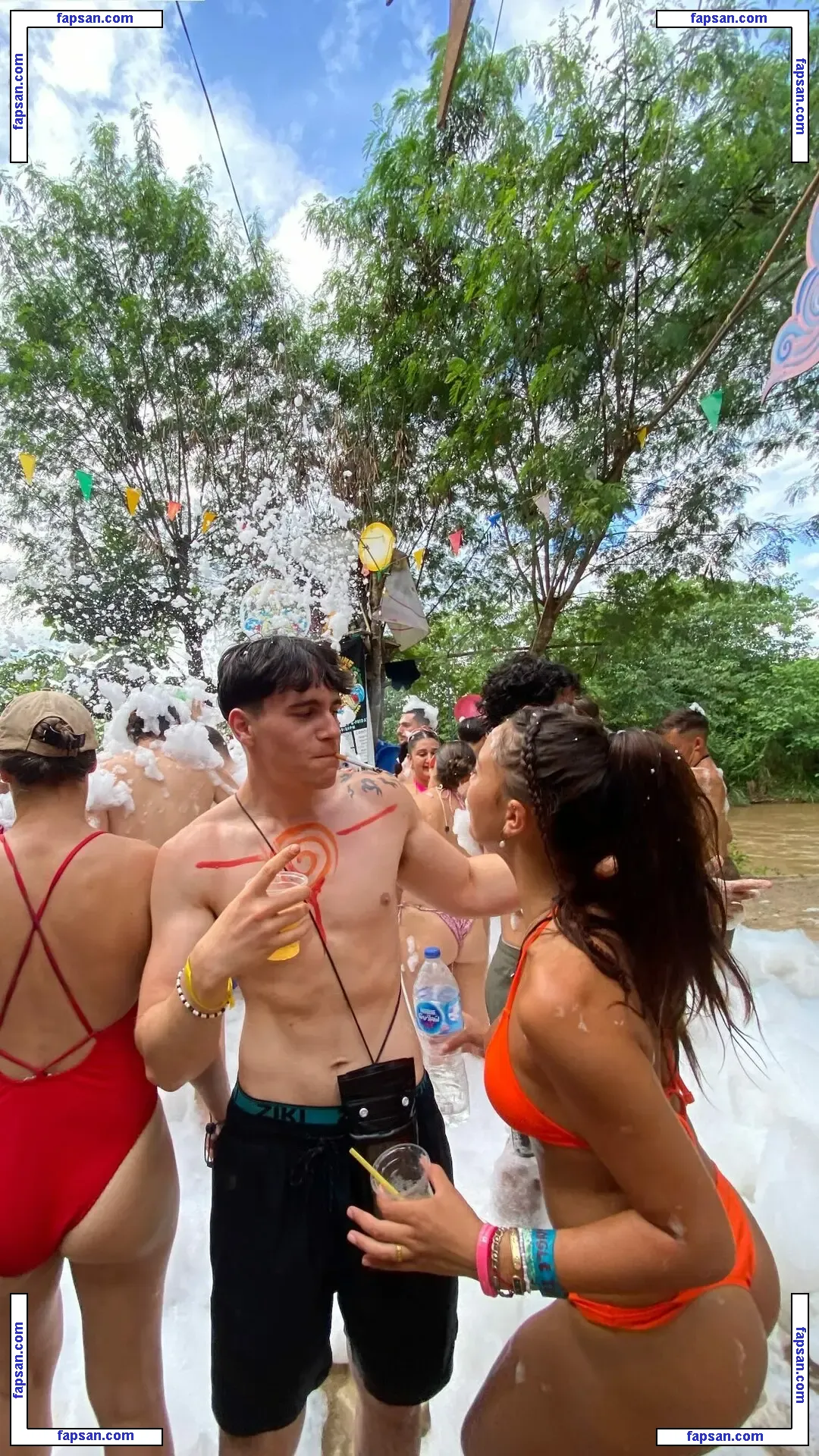 Mali Smith голая фото #0014 с Онлифанс