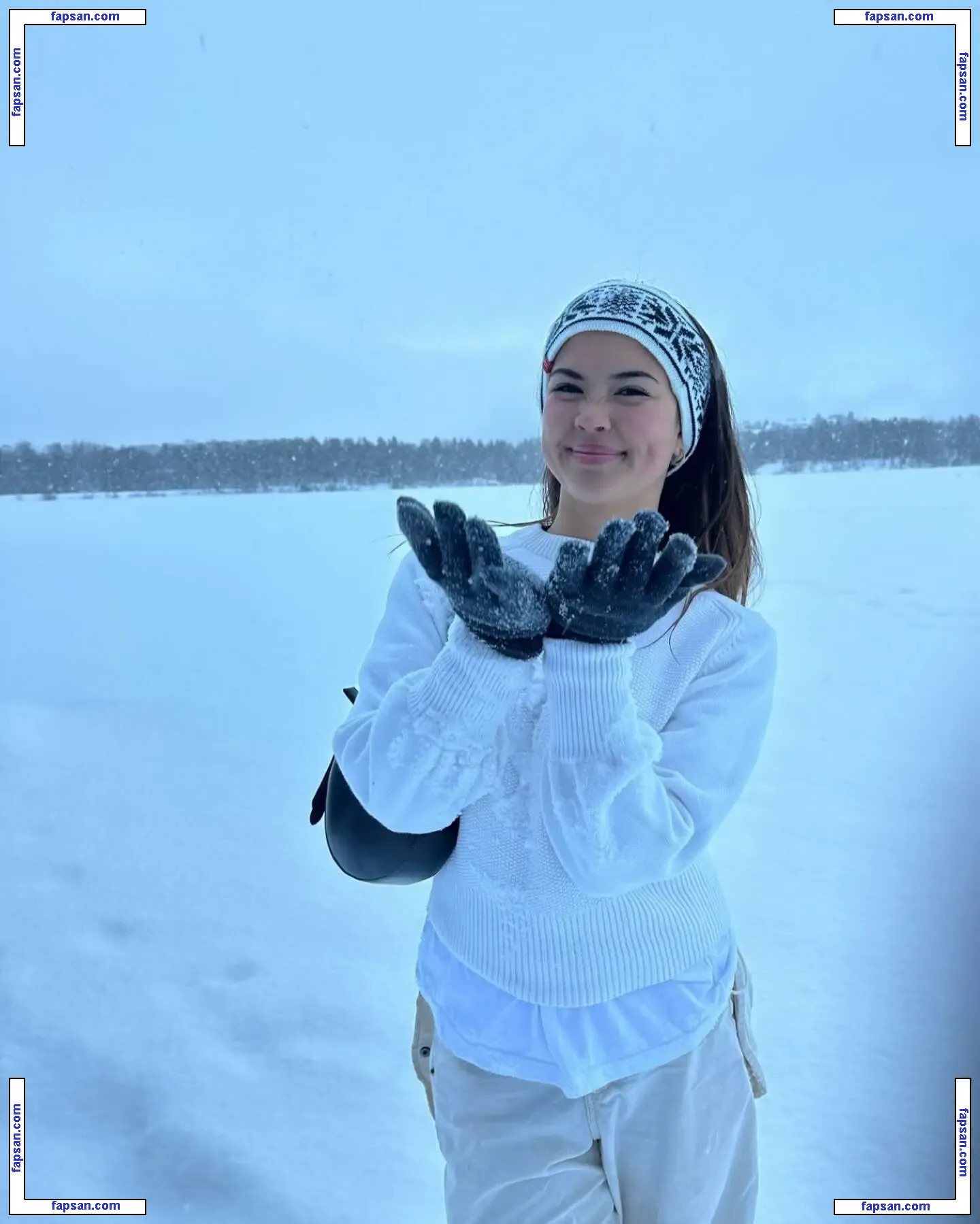 Mali Smith голая фото #0025 с Онлифанс