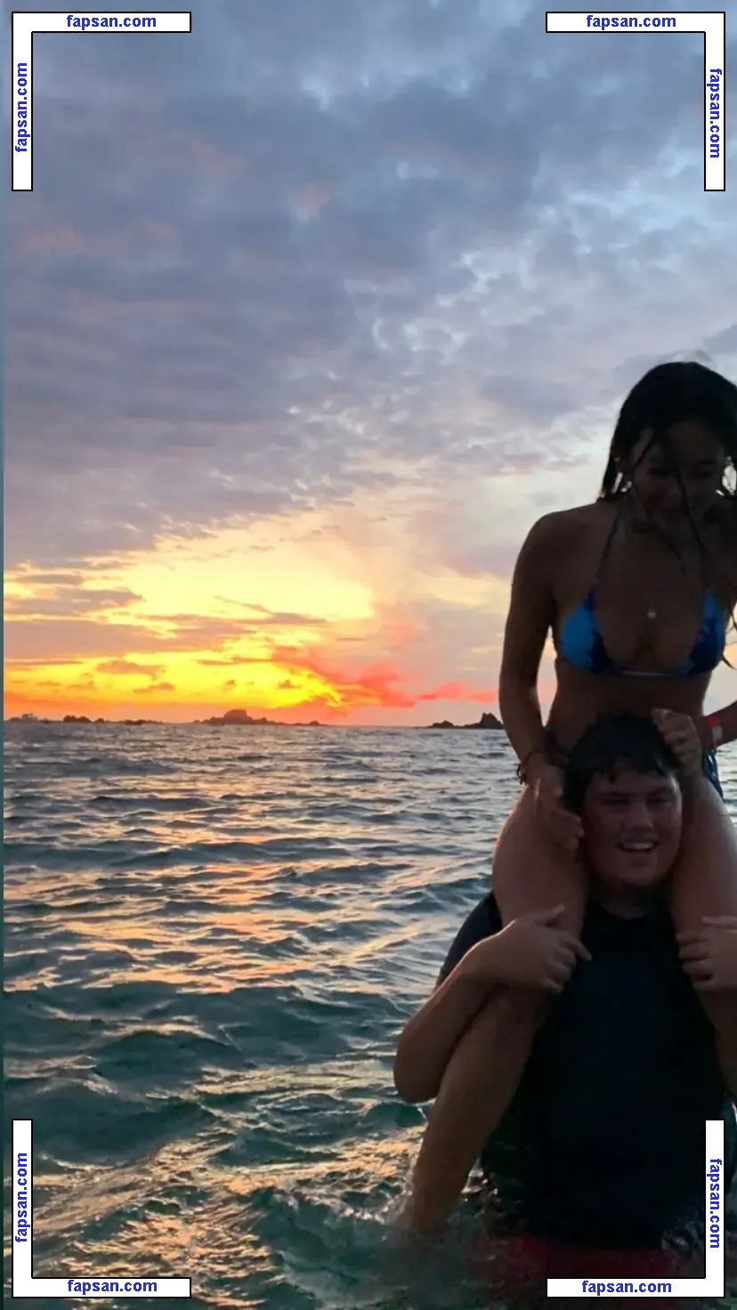 Mali Smith голая фото #0029 с Онлифанс