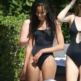 Malia Obama nude #0003