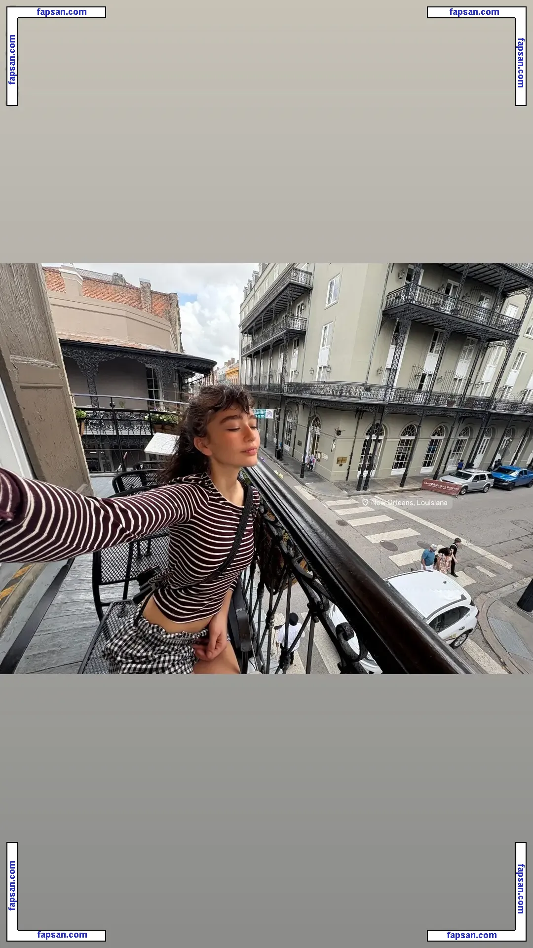 Malina Weissman nude photo #0124 from OnlyFans