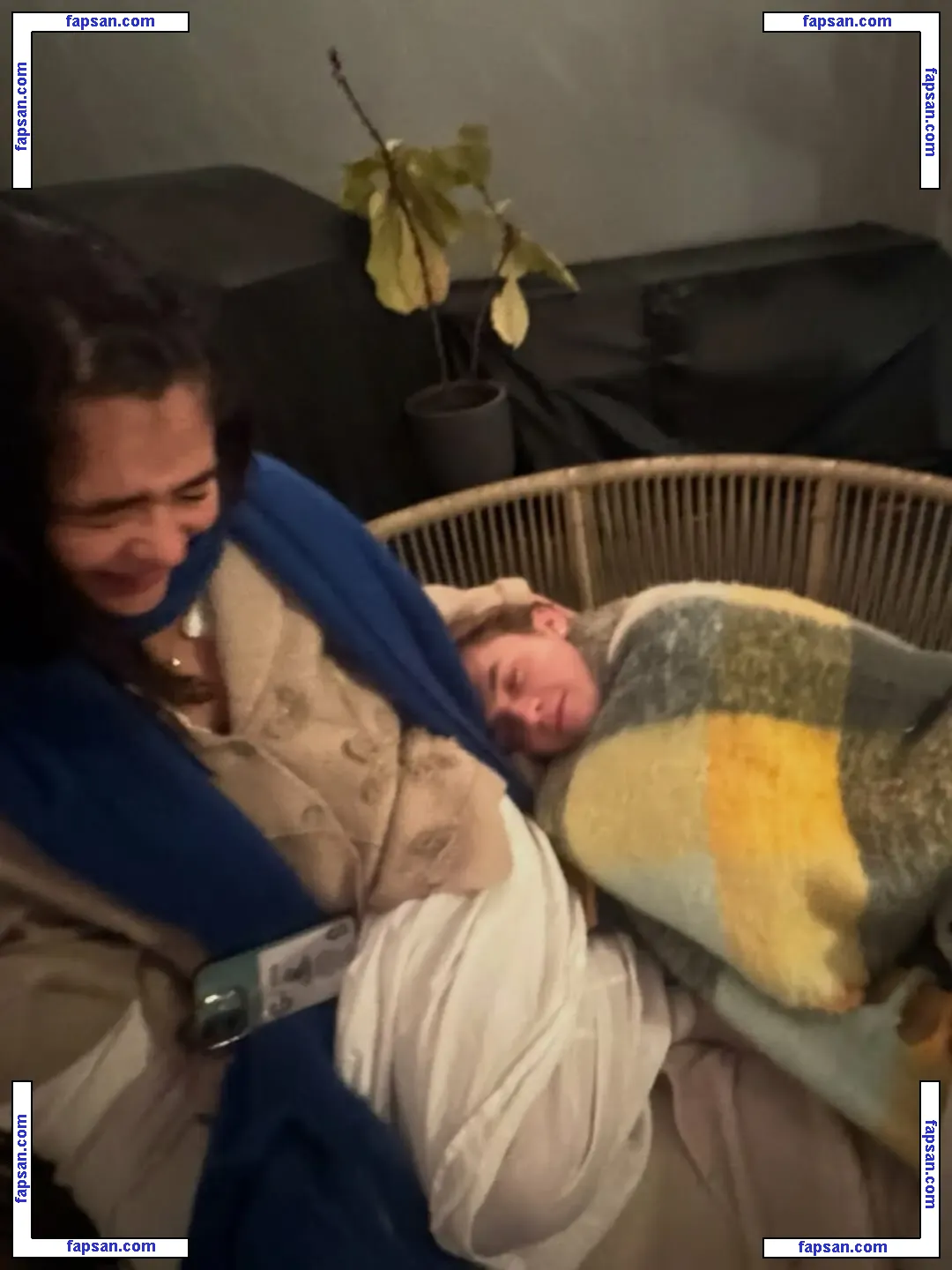 Malina Weissman голая фото #0144 с Онлифанс