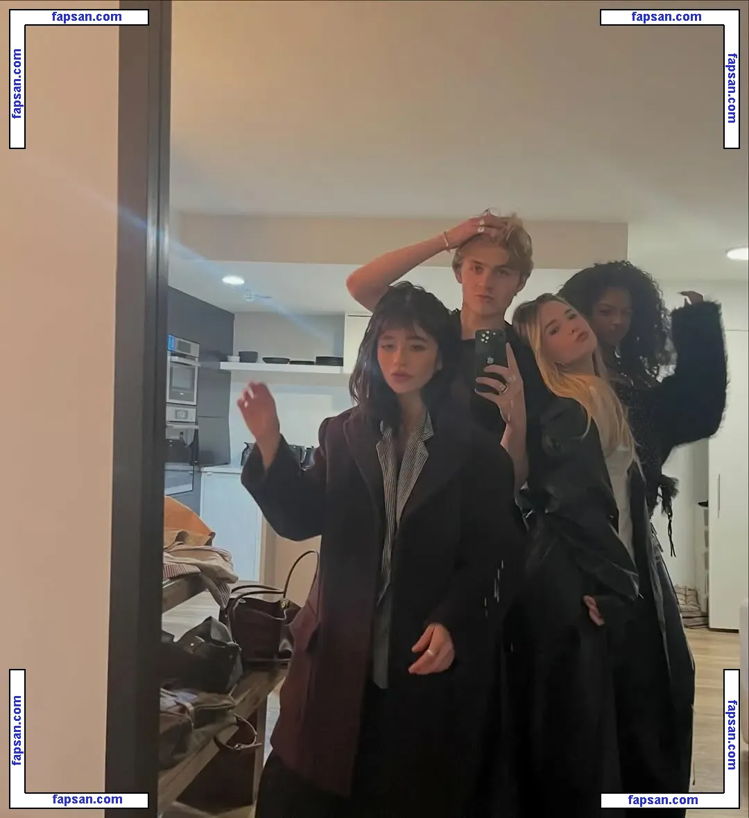 Malina Weissman голая фото #0147 с Онлифанс